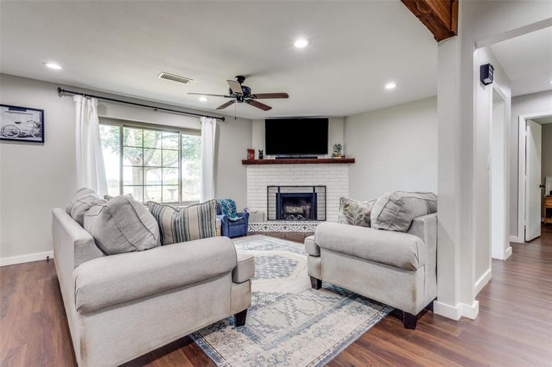 6482 County Road 321, Valley View TX 76272 - Photo 7