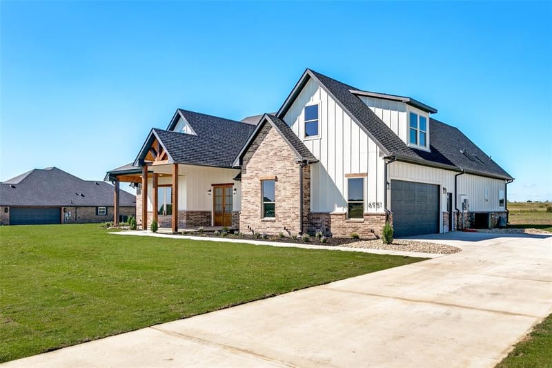 6951 Eagle Creek Drive, Godley TX 76044 - Photo 3
