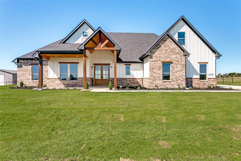 6951 Eagle Creek Drive, Godley TX 76044