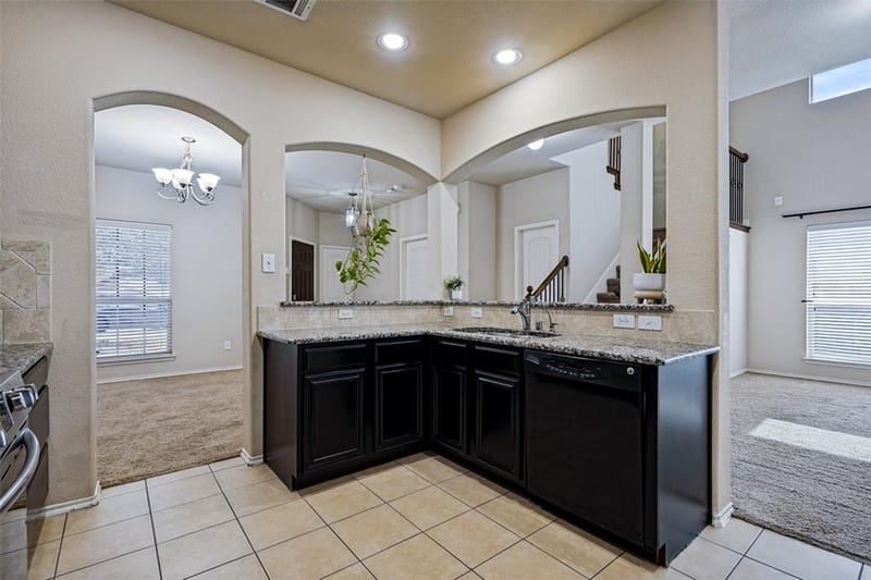 2201 Canyon Point, McKinney TX 75071 - Photo 4