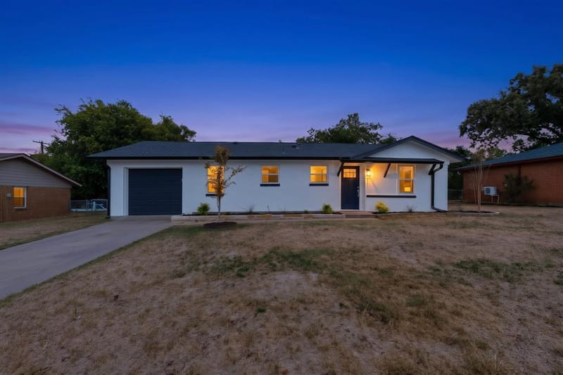 403 Glenn Drive, Weatherford TX 76086 - Photo 2
