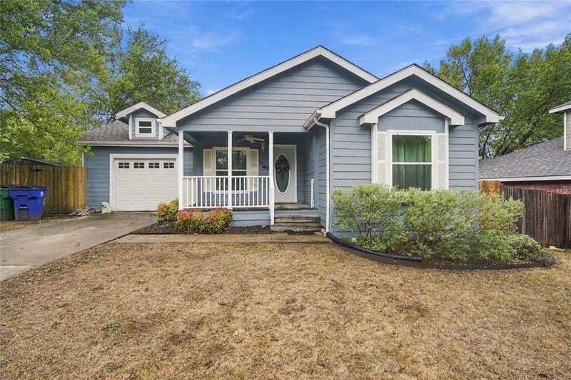 301 Pasley Street, Waxahachie TX 75165
