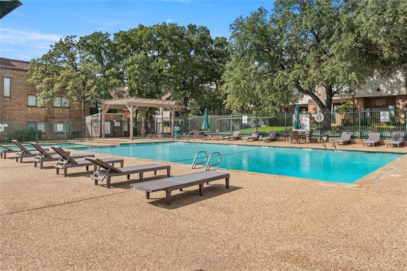 2310 Balsam Drive # B301, Arlington TX 76006 - Photo 21
