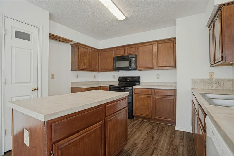 900 Sweetgum Creek, Plano TX 75023 - Photo 10