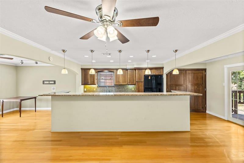 2401 Cardinal Lane, Garland TX 75042 - Photo 9