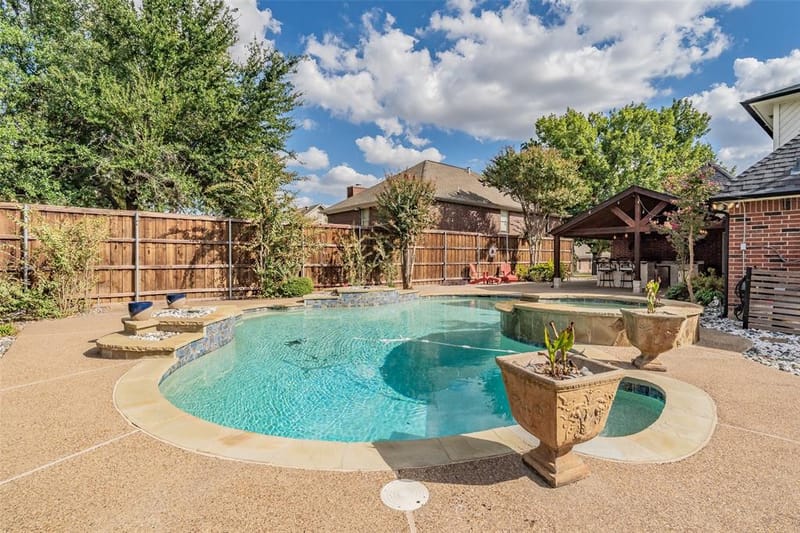 1800 Trail Lake Drive, Euless TX 76039 - Photo 8