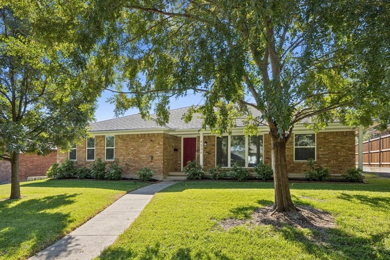 9536 Millridge Drive, Dallas TX 75243 - Photo 2