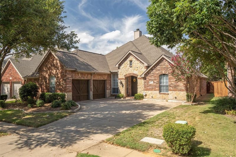 8151 Holliday Road, Lantana TX 76226 - Photo 2