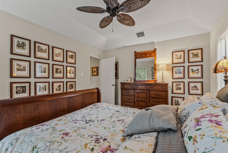5221 Wood Creek Lane, Garland TX 75044 - Photo 13