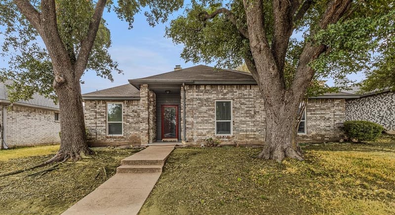 5221 Wood Creek Lane, Garland TX 75044