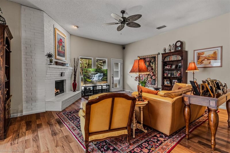 5221 Wood Creek Lane, Garland TX 75044 - Photo 5