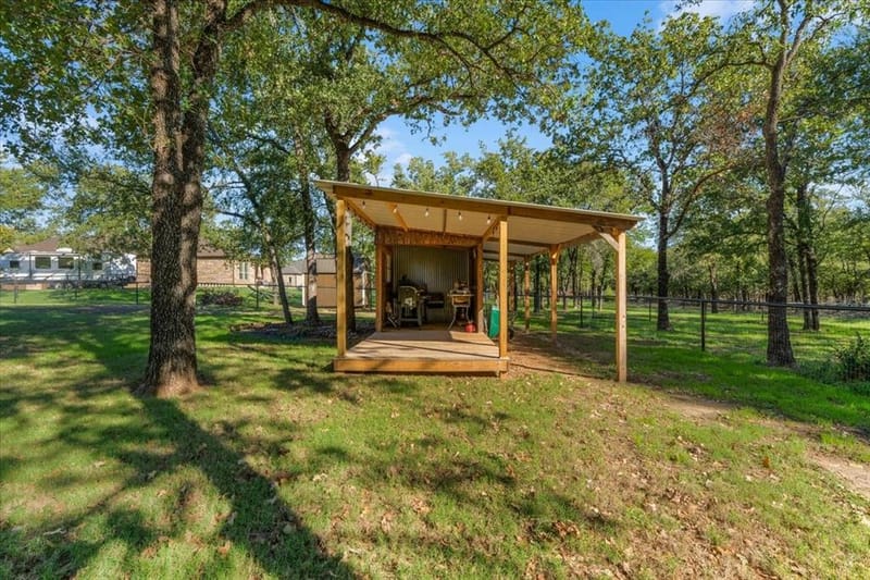 730 County Road 3355, Paradise TX 76073 - Photo 32
