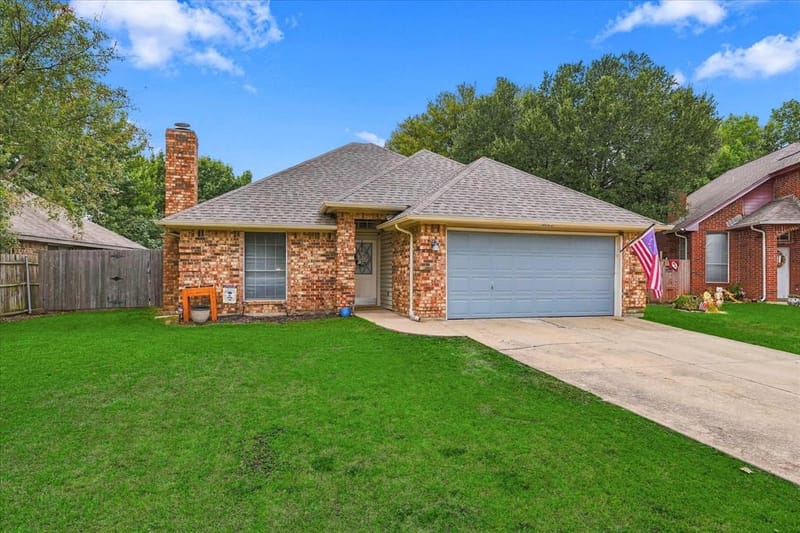6025 Kimberly Court, Haltom City TX 76137