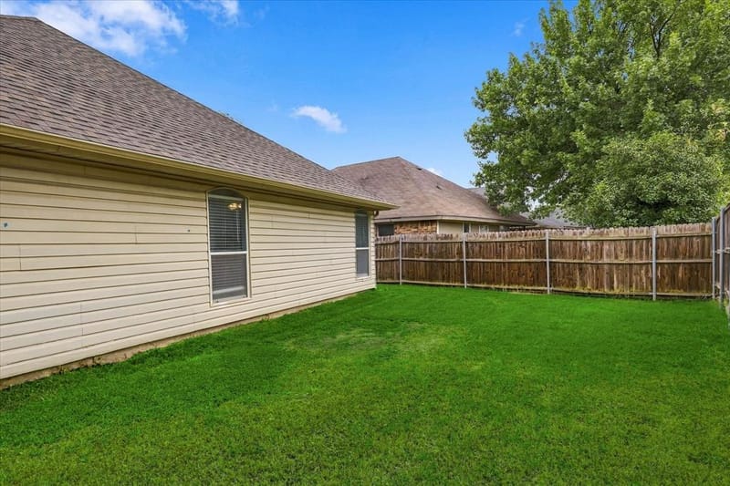 6025 Kimberly Court, Haltom City TX 76137 - Photo 21