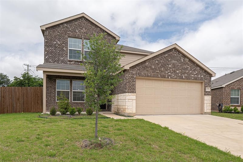 4620 Knoll Gardens Way, Fort Worth TX 76036 - Photo 3