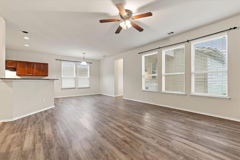 7105 Cotton Seed Drive, McKinney TX 75070 - Photo 5