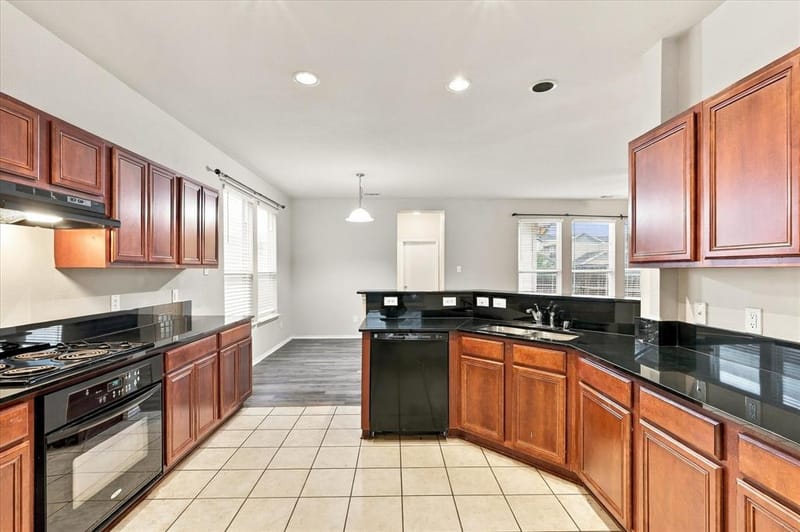 7105 Cotton Seed Drive, McKinney TX 75070 - Photo 9