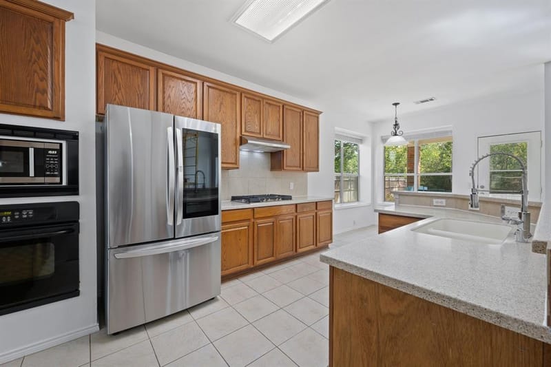 7004 Crenshaw Lane, Denton TX 76210 - Photo 5