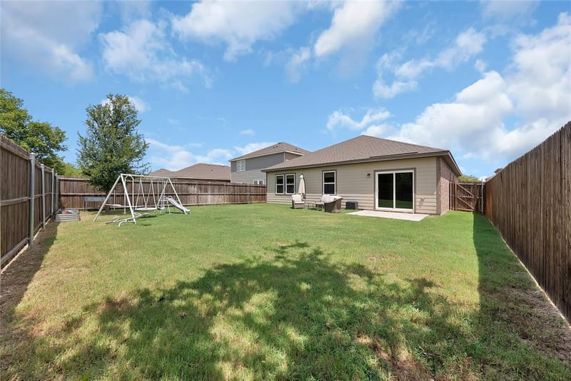 1433 Ancer Way, Fort Worth TX 76052 - Photo 9