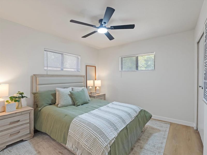 909 S Throckmorton Street, Sherman TX 75090 - Photo 13