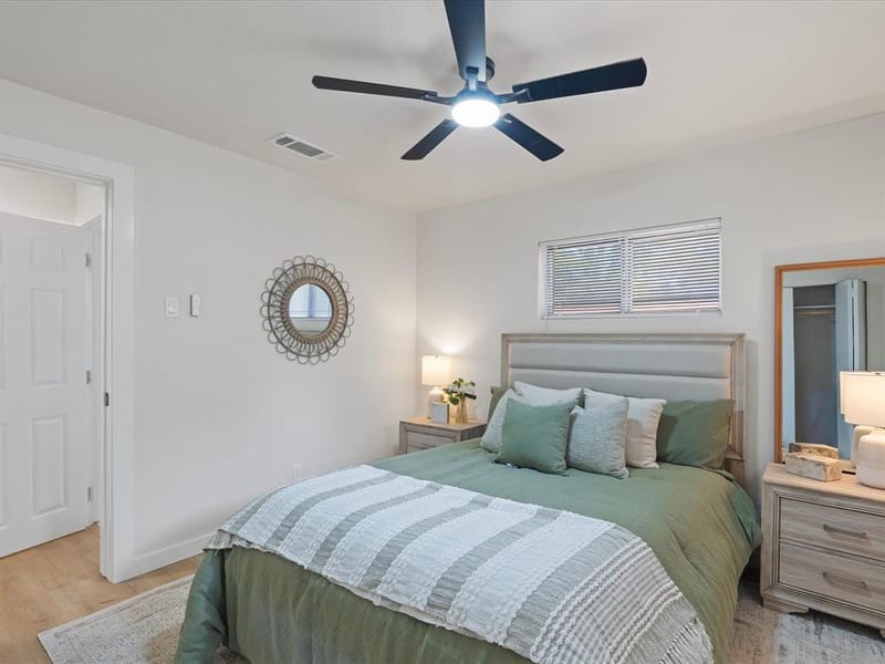 909 S Throckmorton Street, Sherman TX 75090 - Photo 12