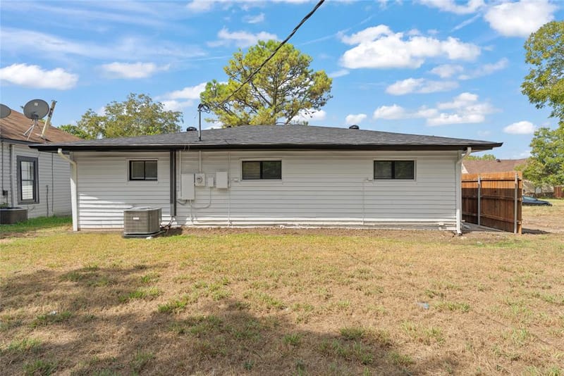 909 S Throckmorton Street, Sherman TX 75090 - Photo 20
