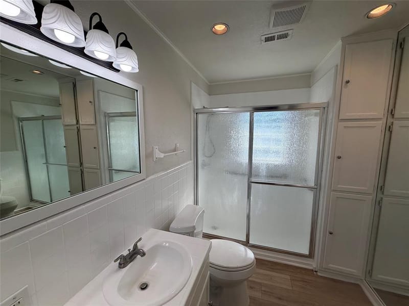 5609 Baylor Avenue, River Oaks TX 76114 - Photo 12