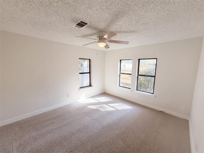 5609 Baylor Avenue, River Oaks TX 76114 - Photo 10