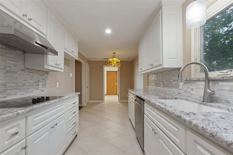 9433 Meadowknoll Drive, Dallas TX 75243 - Photo 16