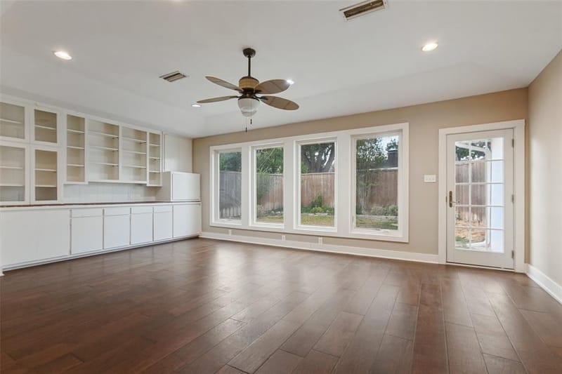 9433 Meadowknoll Drive, Dallas TX 75243 - Photo 12