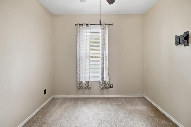 814 Rawlins Drive, Lancaster TX 75146 - Photo 16