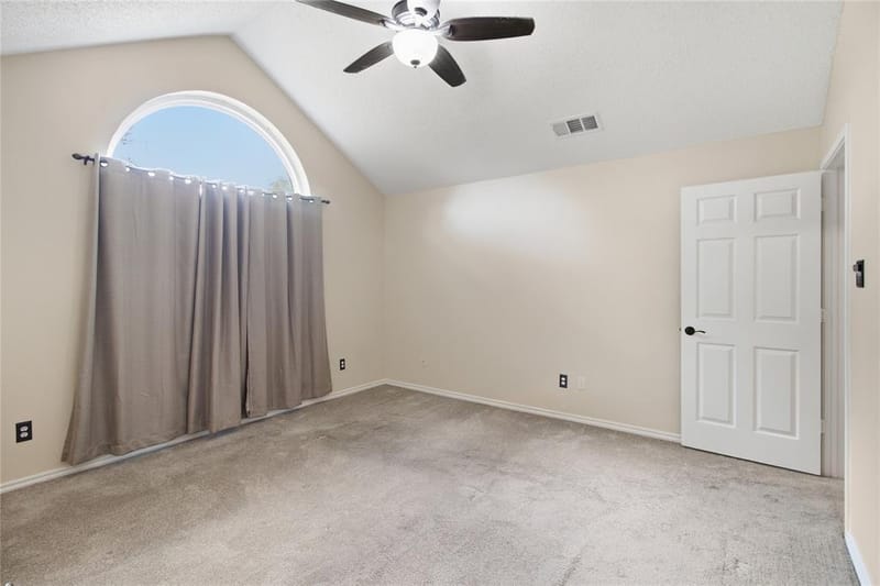 814 Rawlins Drive, Lancaster TX 75146 - Photo 10