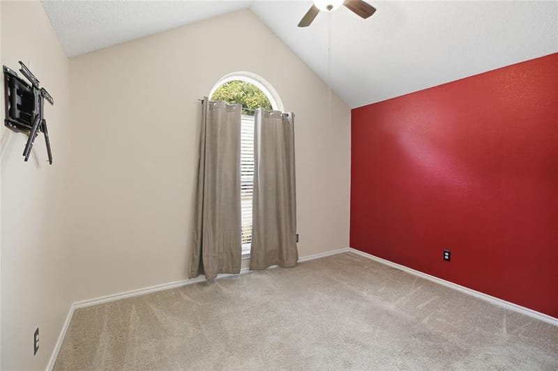 814 Rawlins Drive, Lancaster TX 75146 - Photo 14