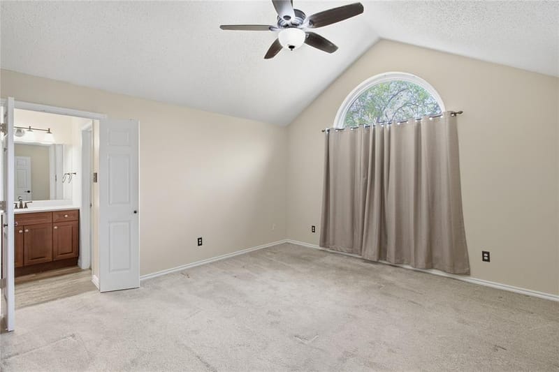 814 Rawlins Drive, Lancaster TX 75146 - Photo 11