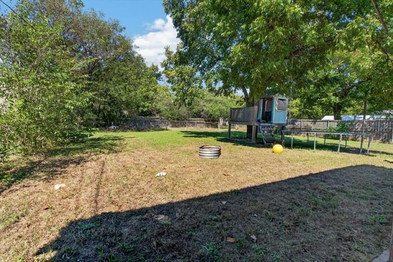 1204 Bales Street, Cleburne TX 76033 - Photo 28