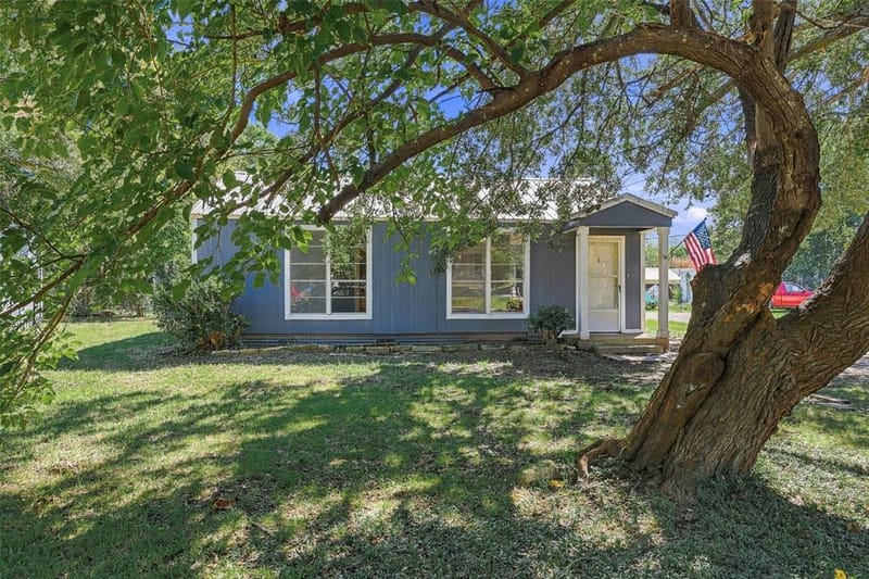 2530 W Elm Street, Denison TX 75020 - Photo 6