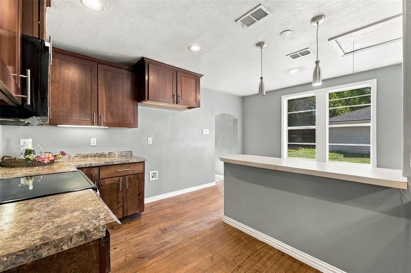 2530 W Elm Street, Denison TX 75020 - Photo 18