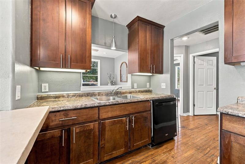 2530 W Elm Street, Denison TX 75020 - Photo 19