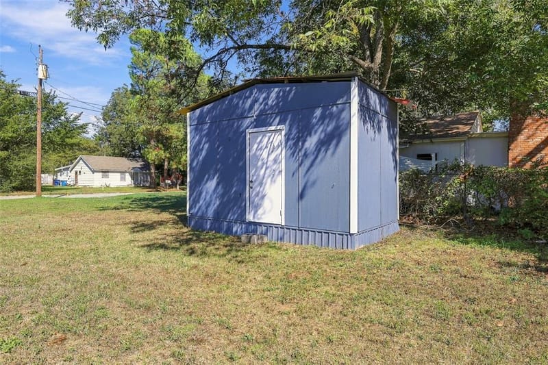 2530 W Elm Street, Denison TX 75020 - Photo 35
