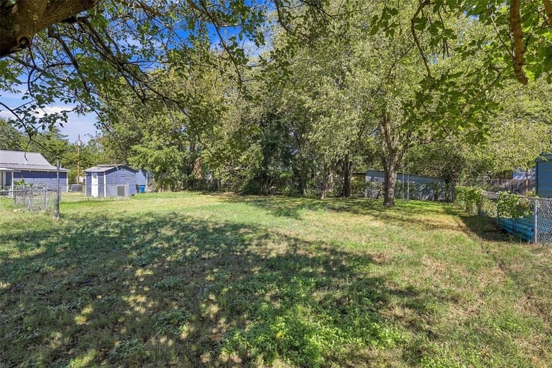 2530 W Elm Street, Denison TX 75020 - Photo 39