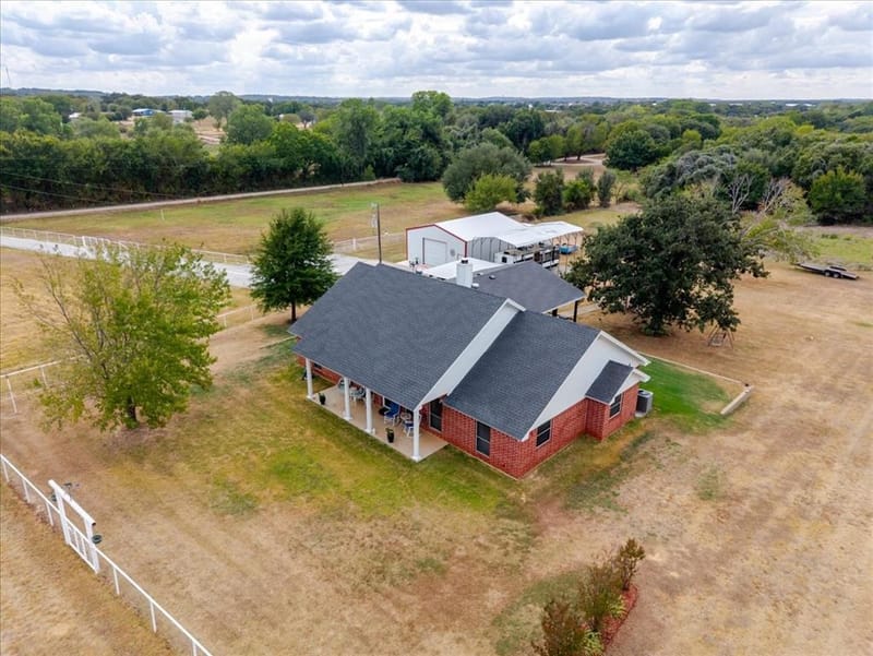 2400 Springfield Road, Springtown TX 76082 - Photo 26