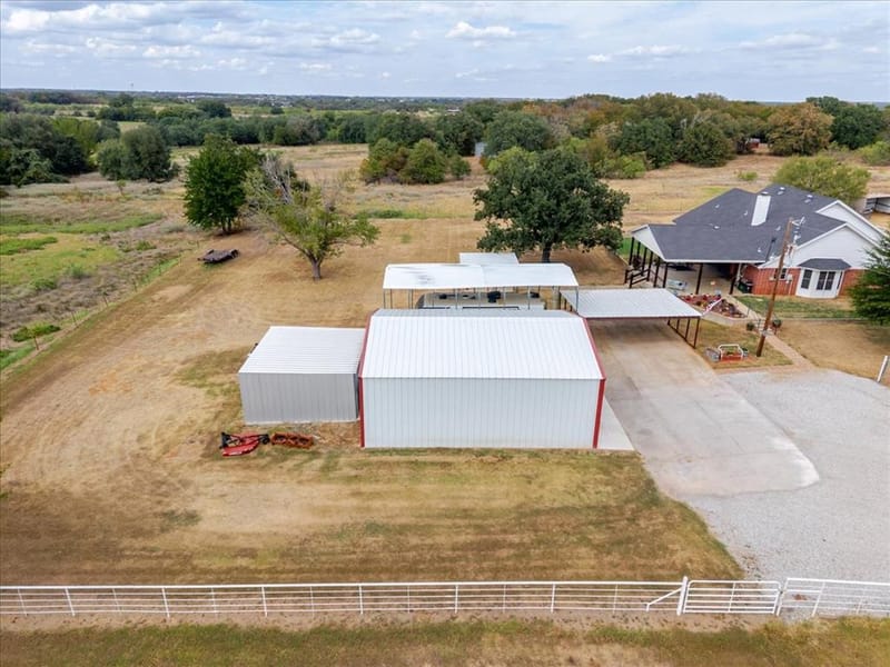2400 Springfield Road, Springtown TX 76082 - Photo 25