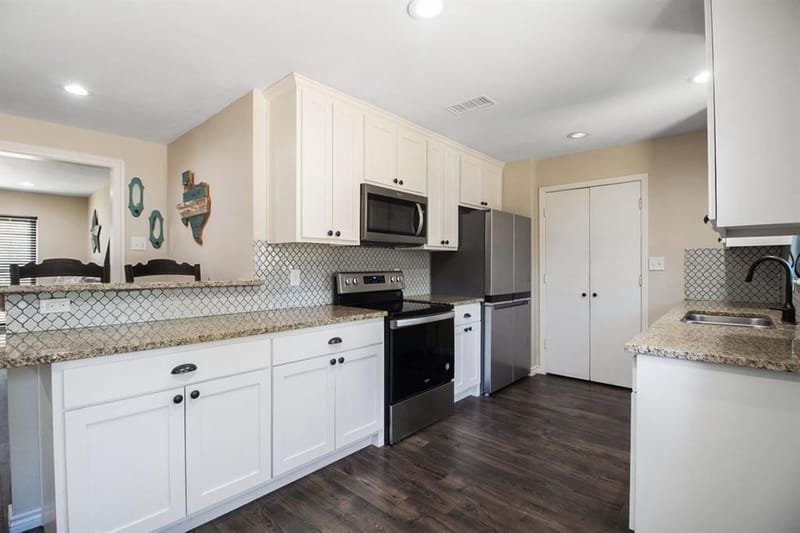 4026 Salem Drive, Garland TX 75043 - Photo 10