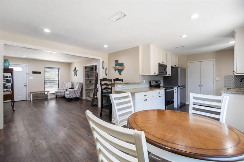 4026 Salem Drive, Garland TX 75043 - Photo 8