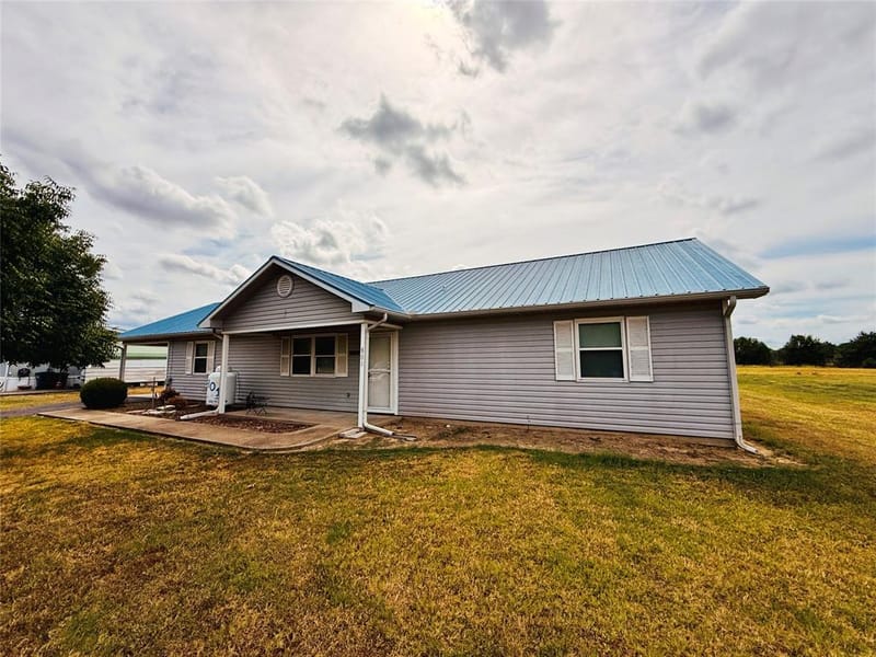 801 County Road 1895, Yantis TX 75497