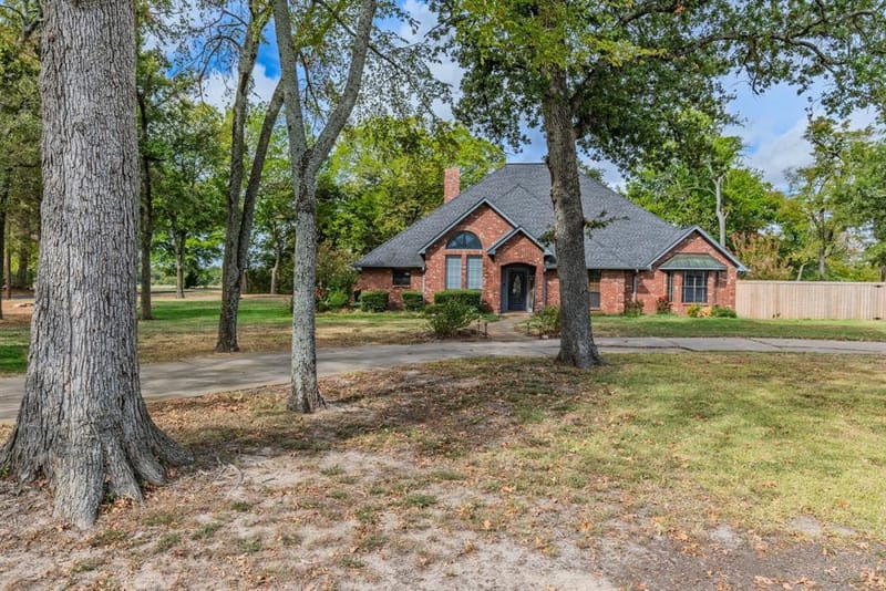 101 Briarwood Street, Sulphur Springs TX 75482 - Photo 3