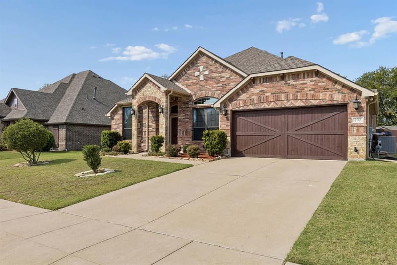 202 Champion Drive, Wylie TX 75098 - Photo 2