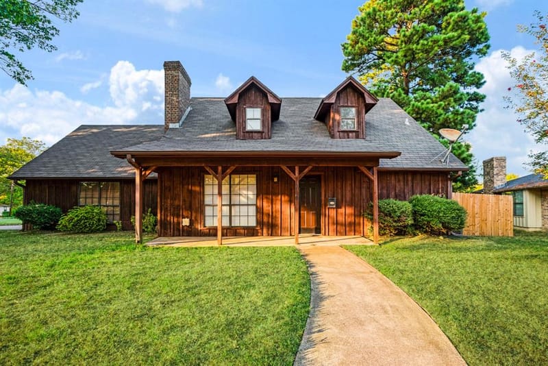 1715 Fairfax Street, Paris TX 75460