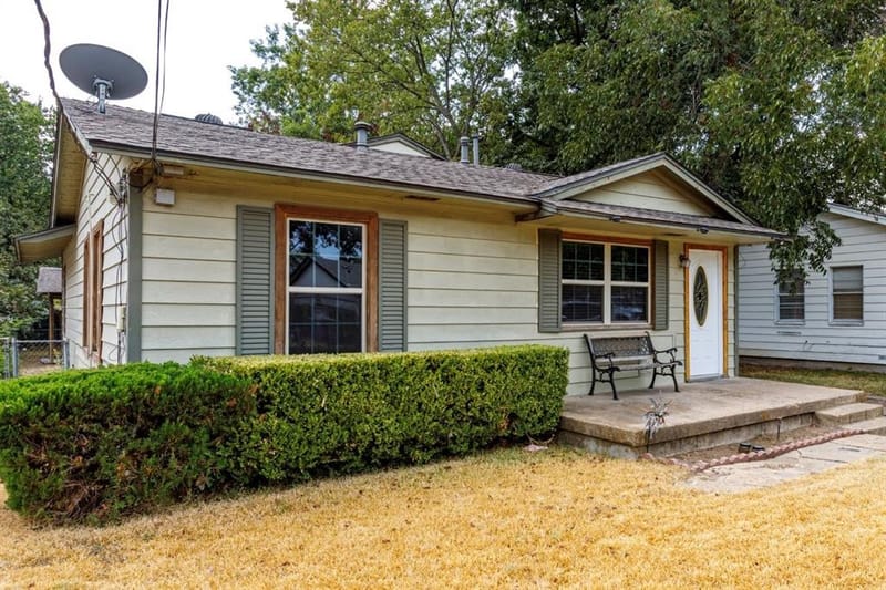 8710 Cardella Avenue, Dallas TX 75217 - Photo 2