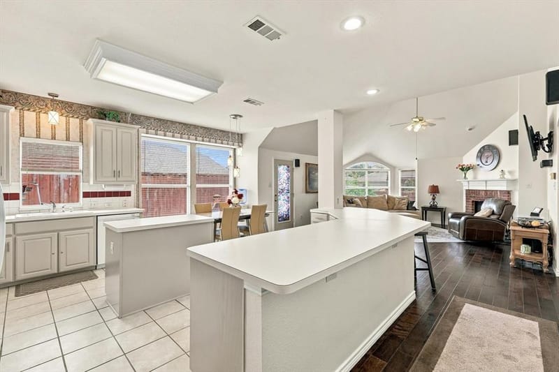 6432 Barstow Lane, The Colony TX 75056 - Photo 13